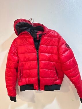 Hooded Red Puffer Jacket with Ribbed Trim